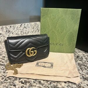 Gucci GG Marmont Matelasse Super Mini Bag